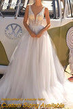 V-Neck Lace Wedding Dress 2023 A-Line Appliques Elegant Sleeveless Bride Dress Backless Zipper Pleats Vestido De Novia