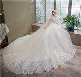 Off the Shoulder Luxury Lace Egde Embroidery 2023 Wedding Dresses Long Train V Neck Elegant Plus size Vestido De Noiva Bride