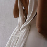 Deep V Neck Crepe Detachable Train Mermaid Wedding Dress 2023 Plain Sleeveless Open Back Simple Bridal Gowns Elegant