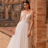 Spaghetti Straps Wedding Dress Sleeveless 2023 Lace Fashion Beads Tulle Bride Dress V-neck Backless A-Line Vestido De Novia
