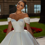 Sexy Ladies Off Shoulder Arabian Dubai Satin Wedding Dress A-line Skirt Sweeping Train Back Tie Custom 2023 Bridal Dress