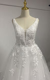 Line Backless Wedding Dresses V-neck Custom-made Court Train Appliques Sleeveless Robe De Mariée Engagement Plus Size